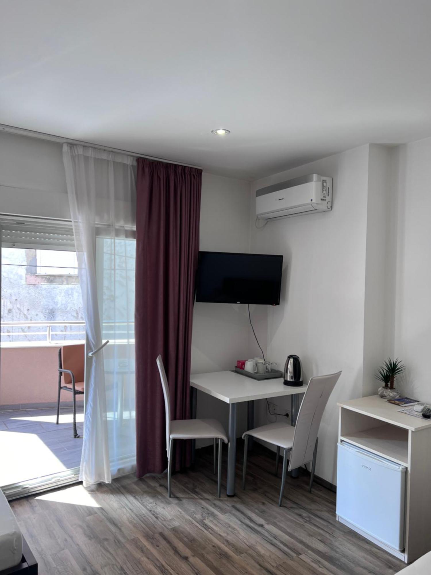 Apartments & Rooms Villa Zaad Mostar Bagian luar foto