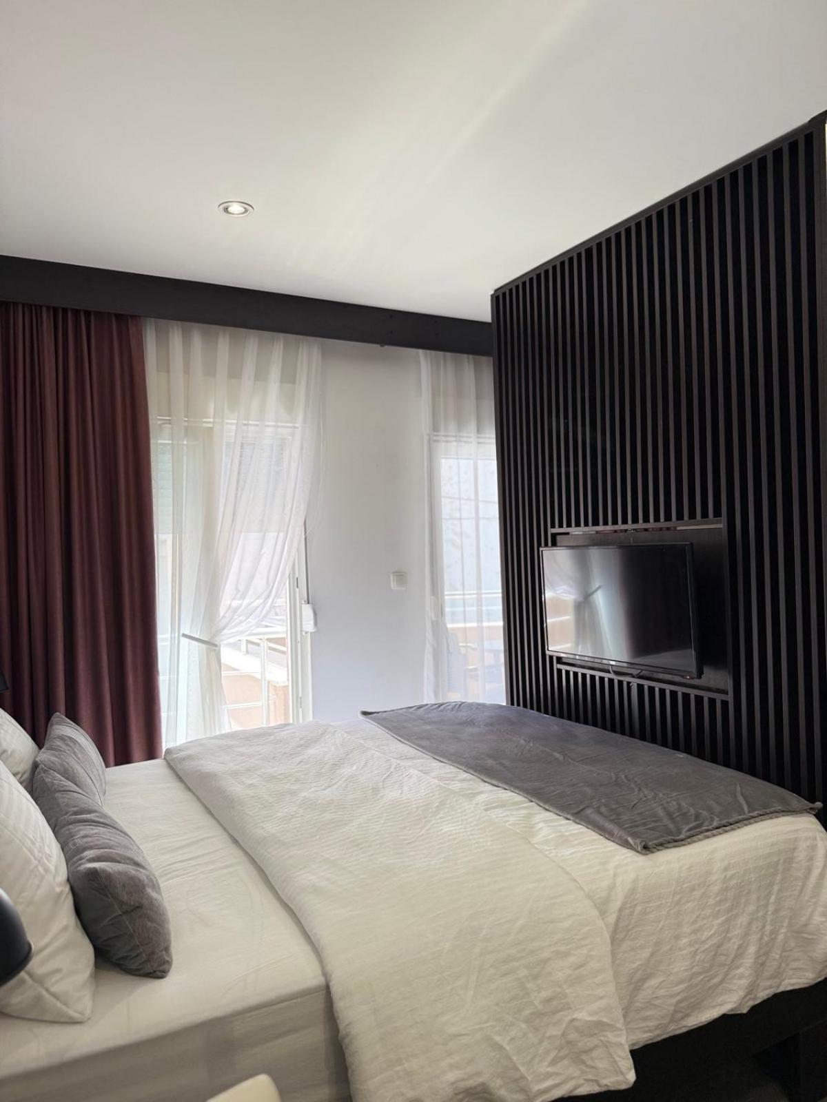 Apartments & Rooms Villa Zaad Mostar Bagian luar foto