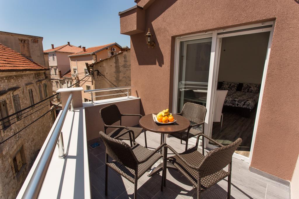 Apartments & Rooms Villa Zaad Mostar Bagian luar foto